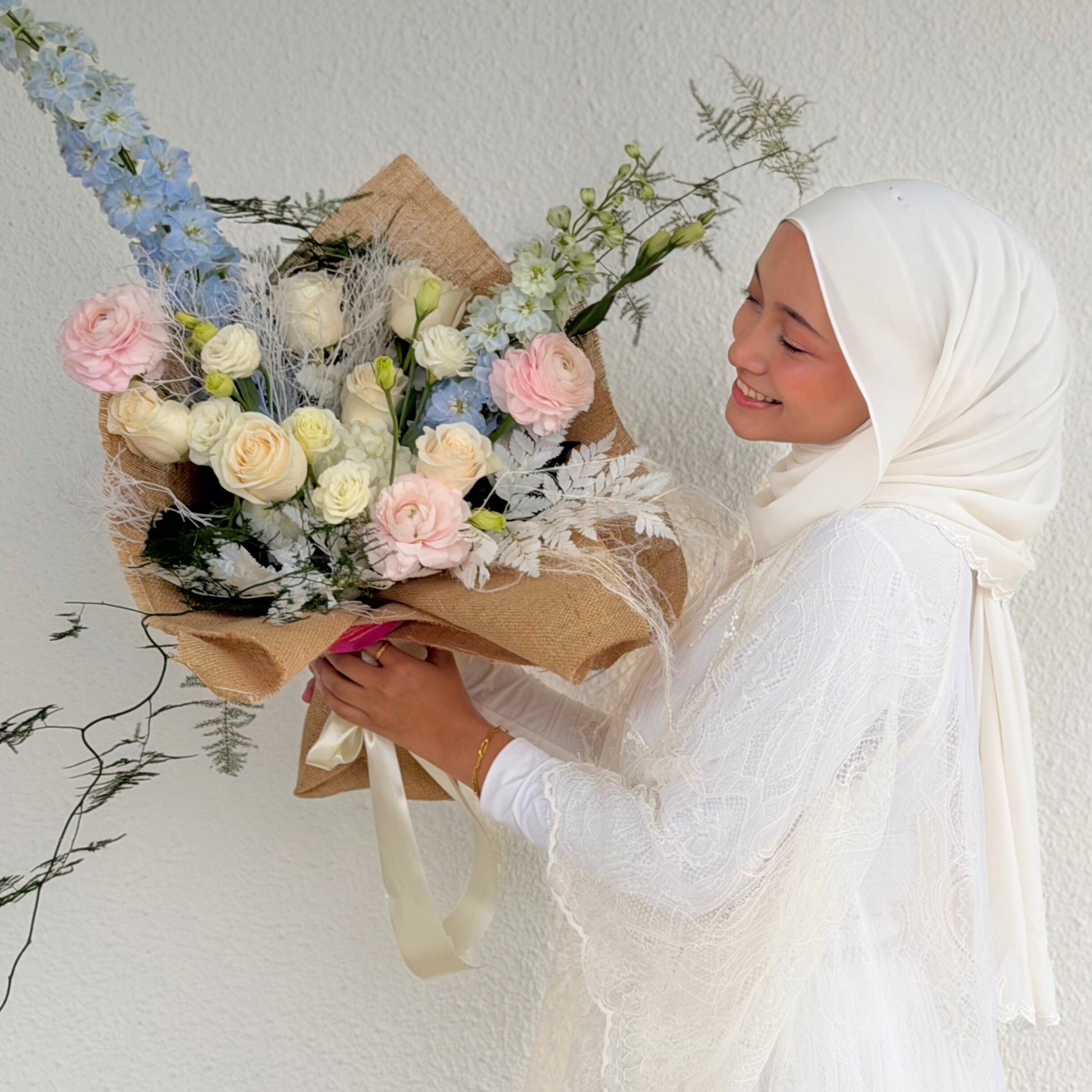 Cloud Dancer Happy Bunch