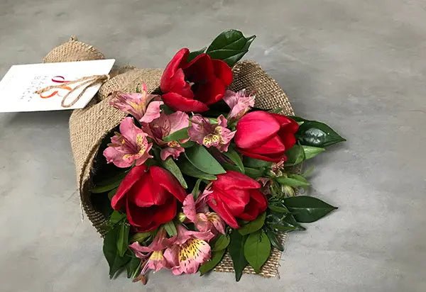 Celebrate the women in your lives! - Happy Bunch