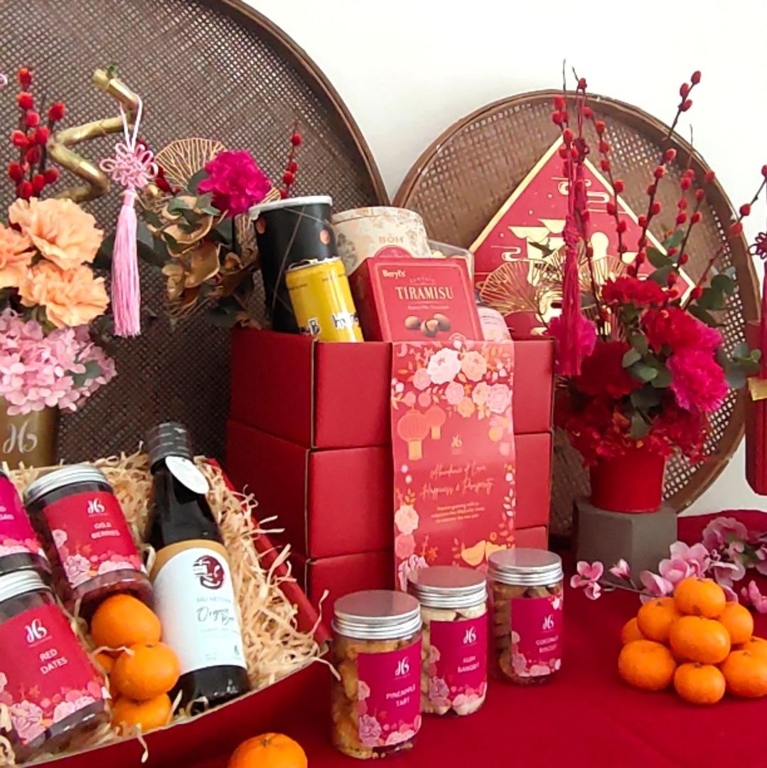 Chinese New Year Gifts in Malaysia (2023) - Happy Bunch