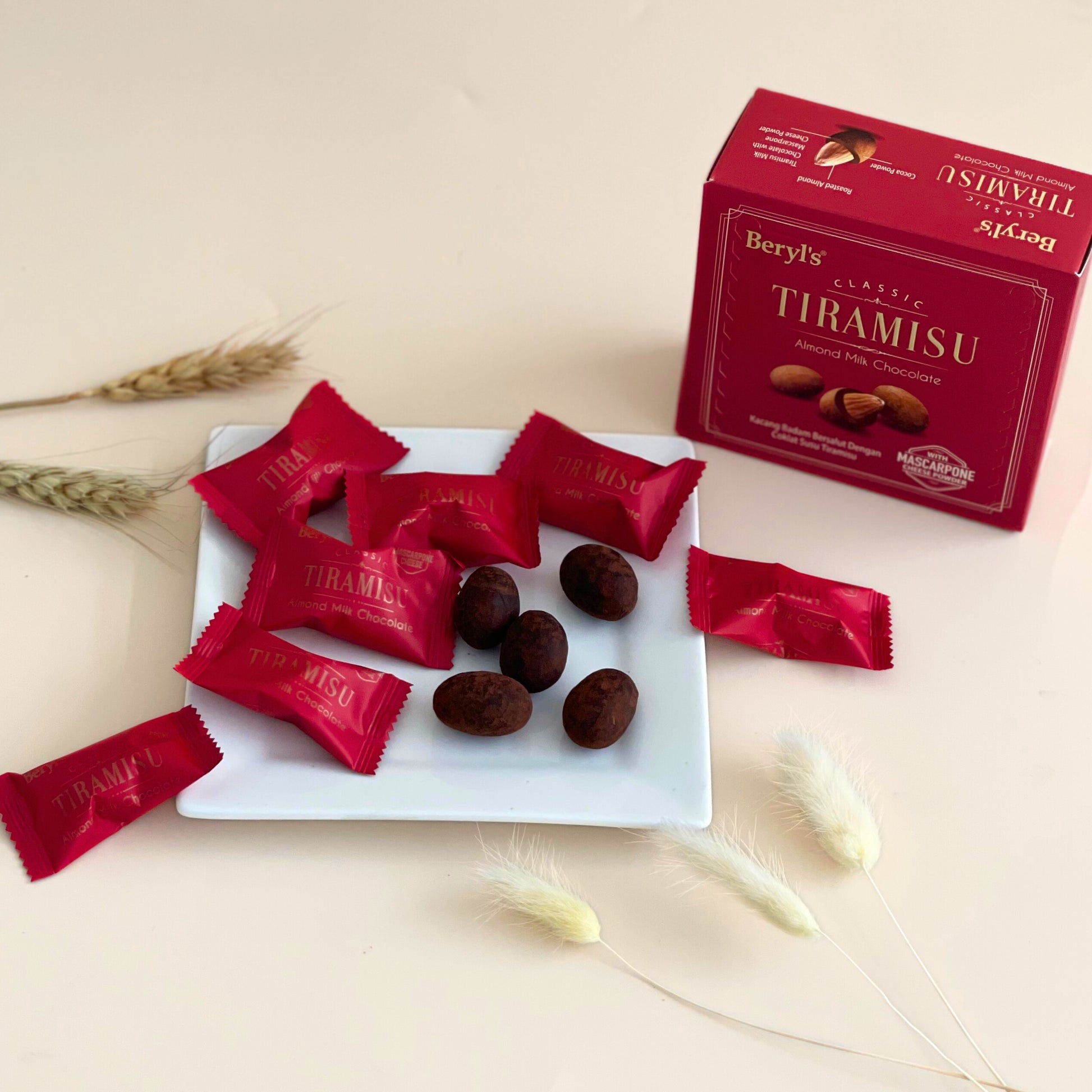 Tiramisu Almond Milk Chocolate (65g) Beryl's